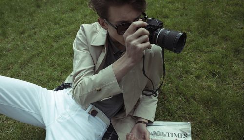shoky van der horst sixties vintage lunettes soleil jean blanc appareil photo
